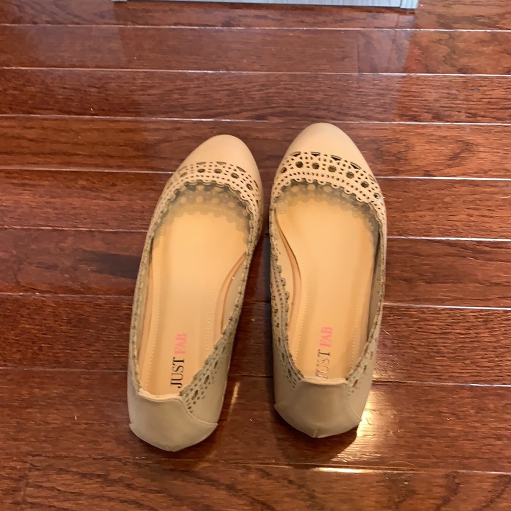 Size 7 Just Fab Flats - Picture 4 of 4